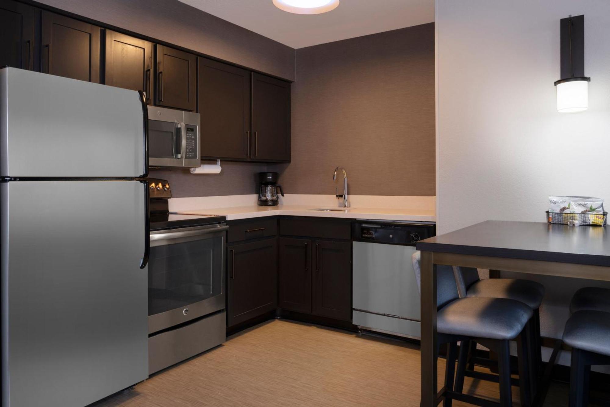 Residence Inn Salt Lake City Airport Екстериор снимка
