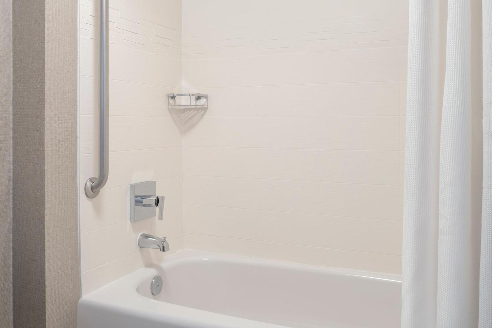 Residence Inn Salt Lake City Airport Екстериор снимка