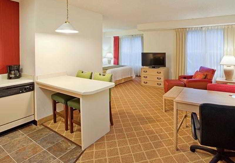 Residence Inn Salt Lake City Airport Стая снимка